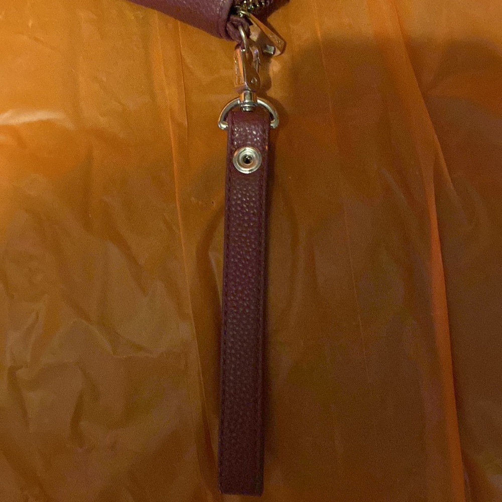 Thirty one wallet with wristlet (burgundy) - Picture 7 of 7